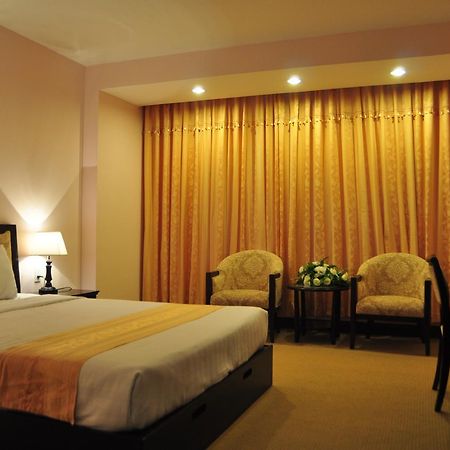 Dong Kinh A Hotel Ho Chi Minh City Exterior photo