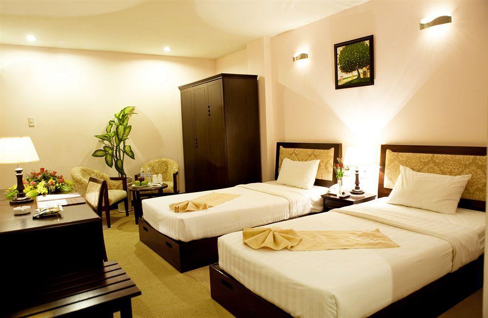 Dong Kinh A Hotel Ho Chi Minh City Exterior photo
