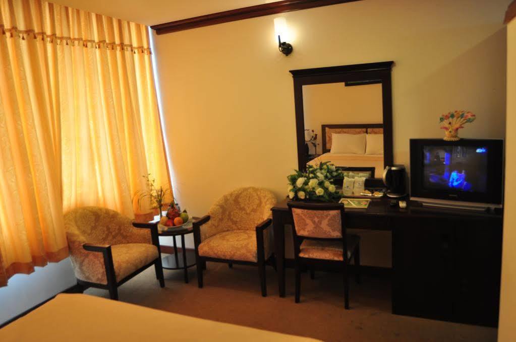 Dong Kinh A Hotel Ho Chi Minh City Exterior photo