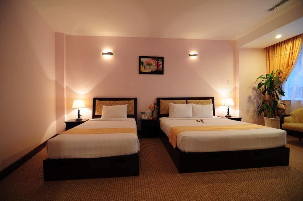 Dong Kinh A Hotel Ho Chi Minh City Exterior photo