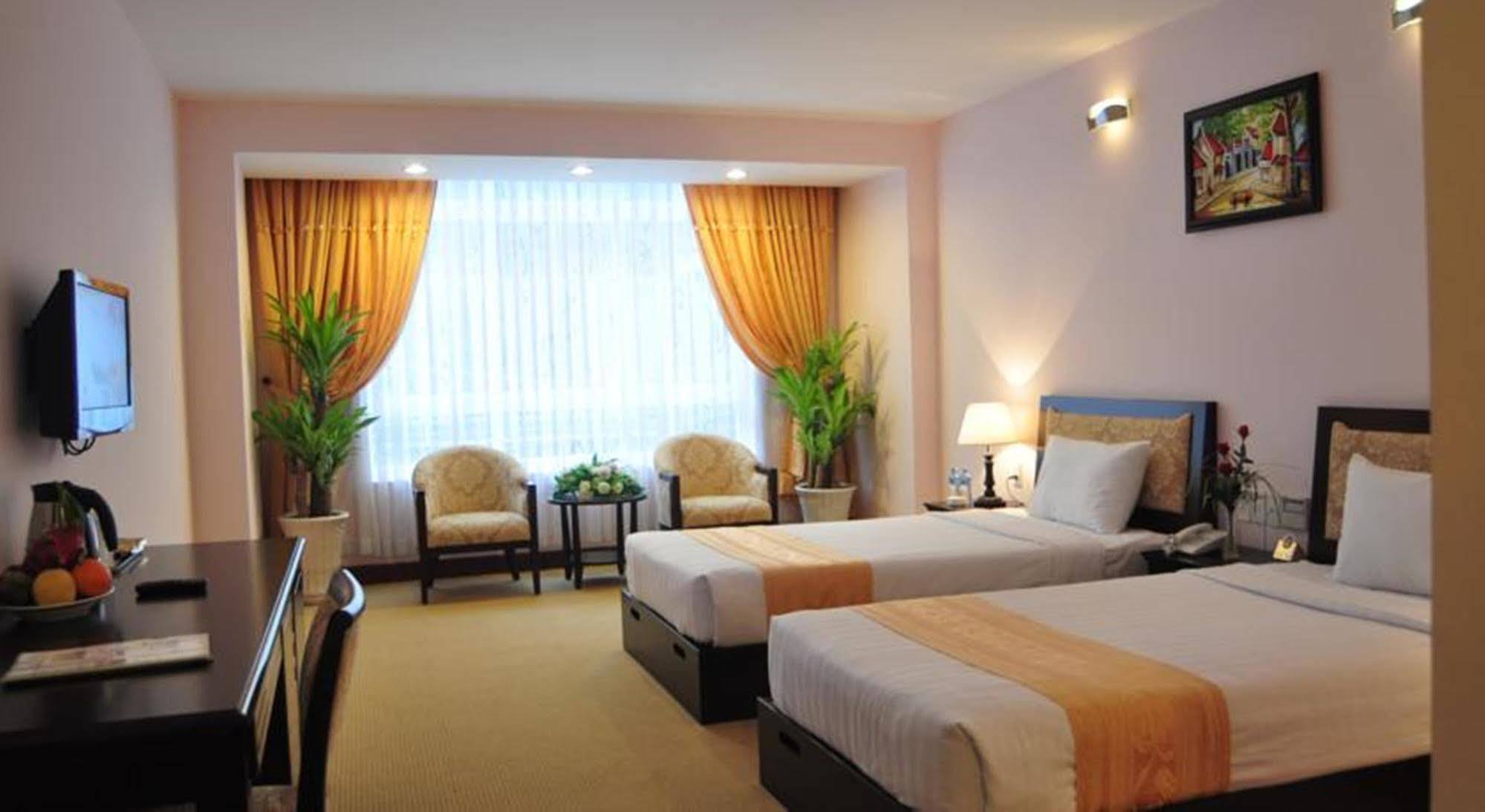Dong Kinh A Hotel Ho Chi Minh City Exterior photo